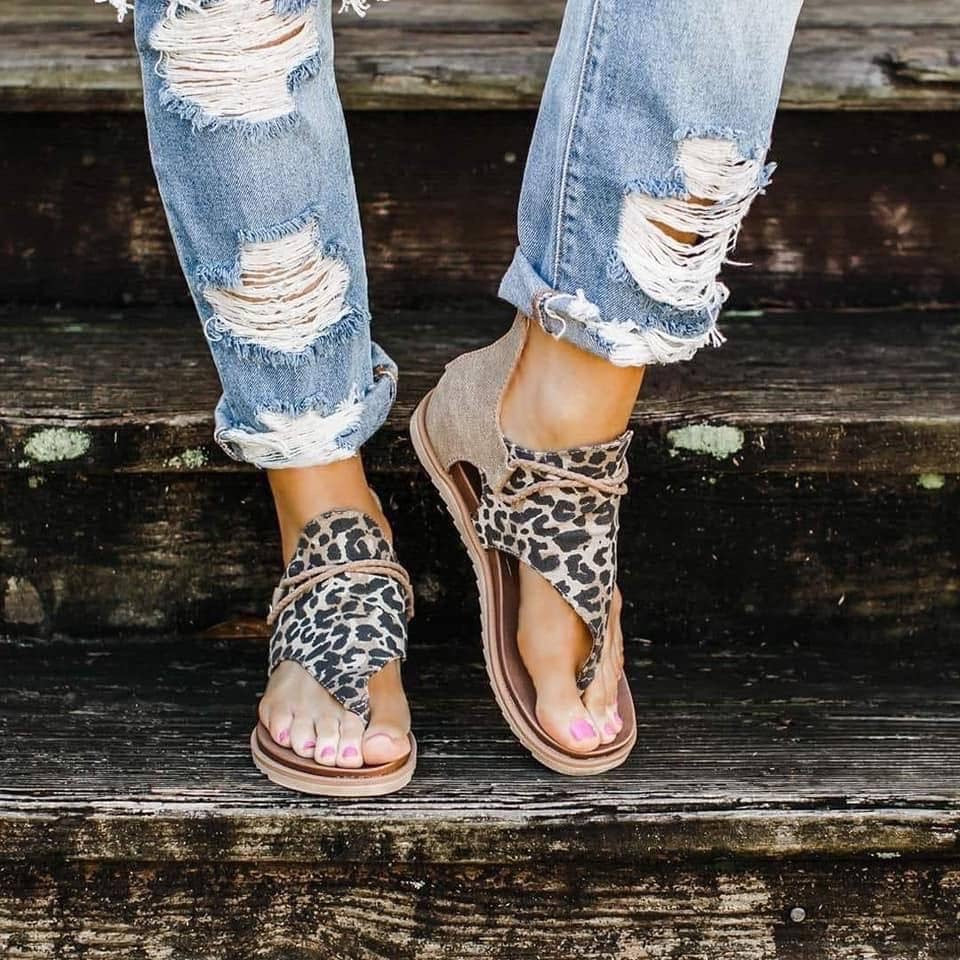 very g leopard sandals