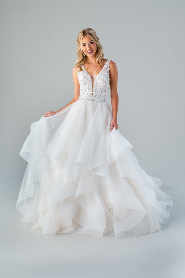 products/Ciara-Kennedy-Blue-Wedding-Dress-B_946356bd-beec-41cc-8c18-8d81c98a3b7f.jpg