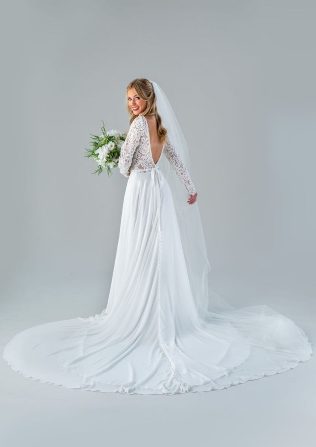 products/Cleo-Kennedy-Blue-Wedding-Dress-C_d398d0b3-e283-4e2d-9b3a-ddf5a03296c8.jpg