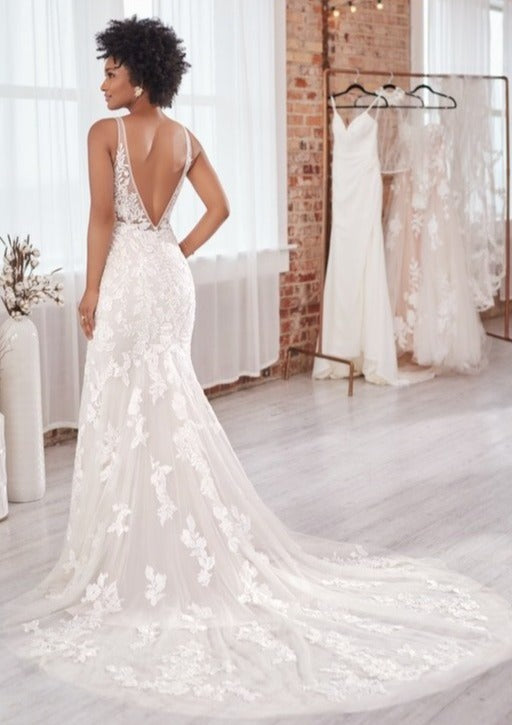 products/Maggie-Sottero-Fit-and-Flare-Wedding-Dress-Greenley-20MT284B01-Alt3-SND.jpg