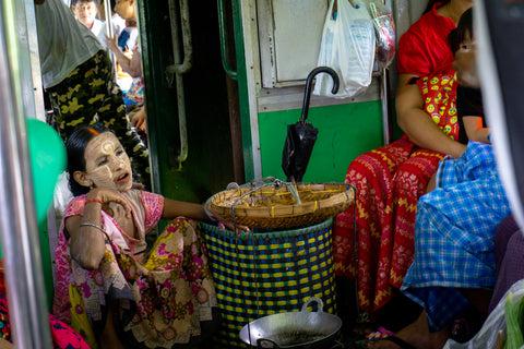 Yangon Circular Train Verkäuferin