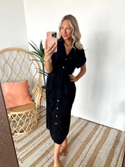 SIZE MEDIUM Chic Guest Midi Dress