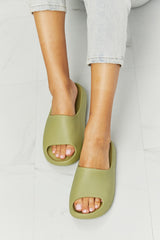 Cozy Sage Sandals [ONLINE EXCLUSIVE]