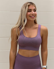 SIZE LARGE High Demand Ribbed Sports Bra