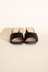 GRACELYN SQUARE WIDE FIT HEELS [ONLINE EXCLUSIVE]