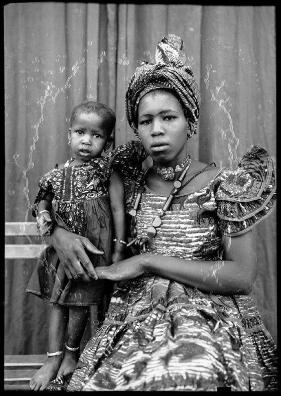 ari Journal / Blog by Safari Fusion | Photographer Seydou Keïta | Vintage photographic art from Bamako, Mali | Image © Seydou Keïta