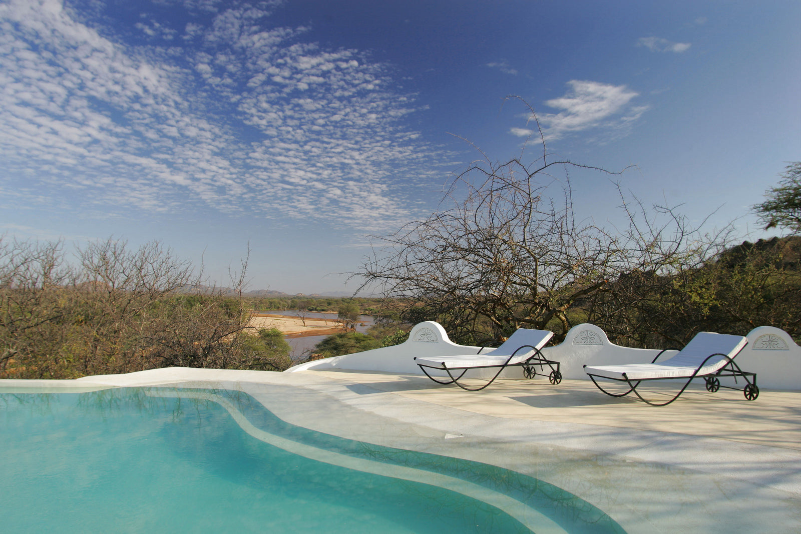 Safari Journal / Blog by Safari Fusion | Take a dip | Cooling off above the banks of the mighty Ewaso Nyiro River, Samburu land Kenya