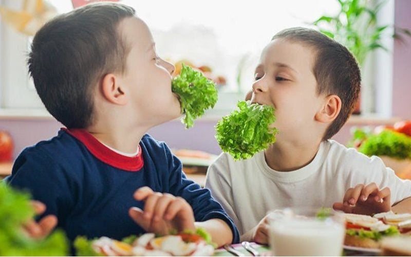how to help your child eat healthily
