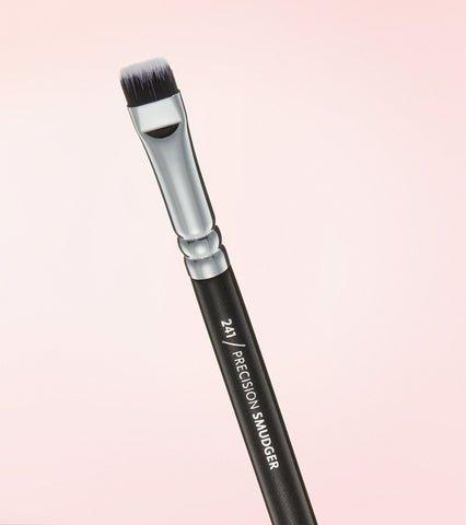 241 PRECISION SMUDGER BRUSH