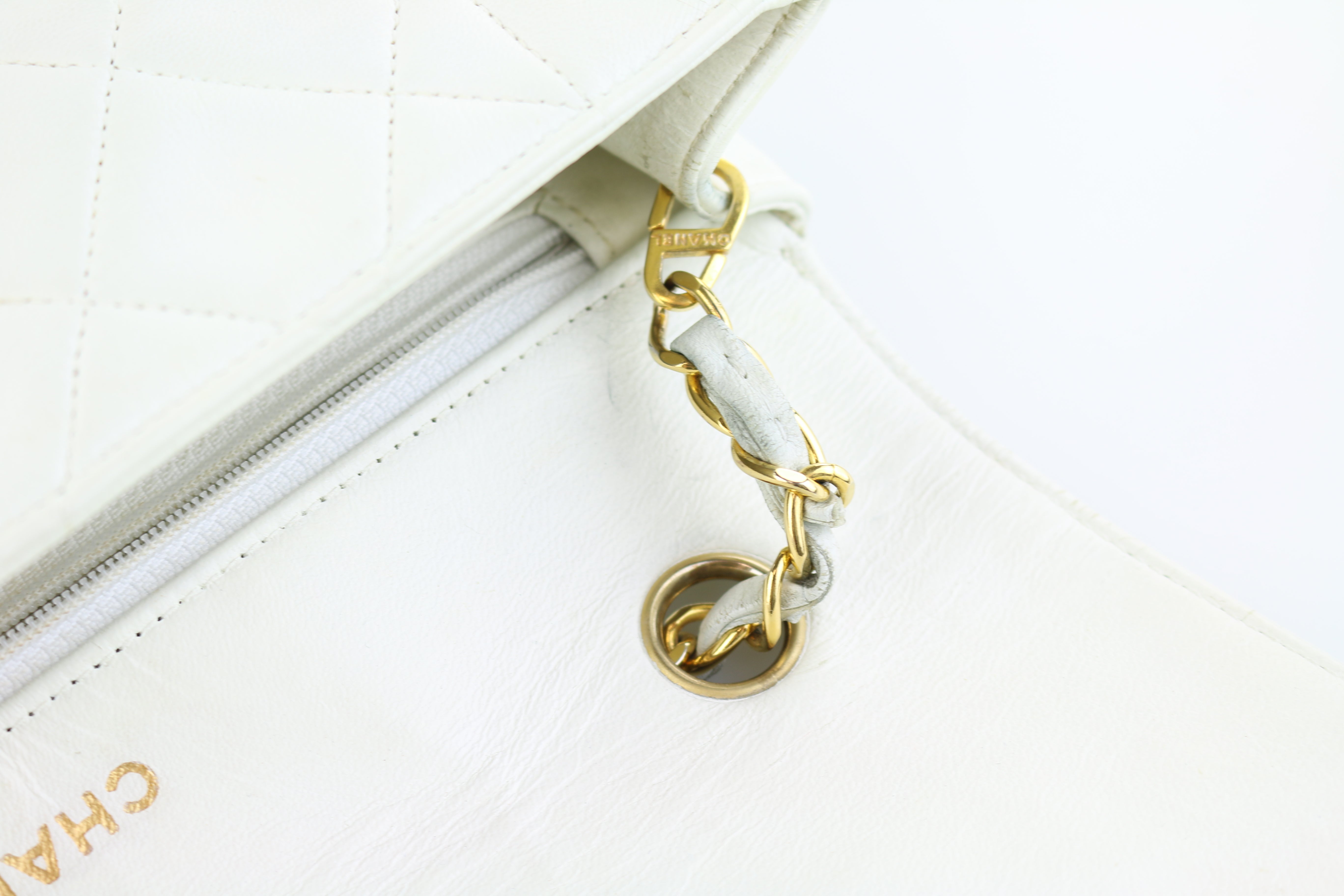 White Lambskin Vintage Medium Diana Flap