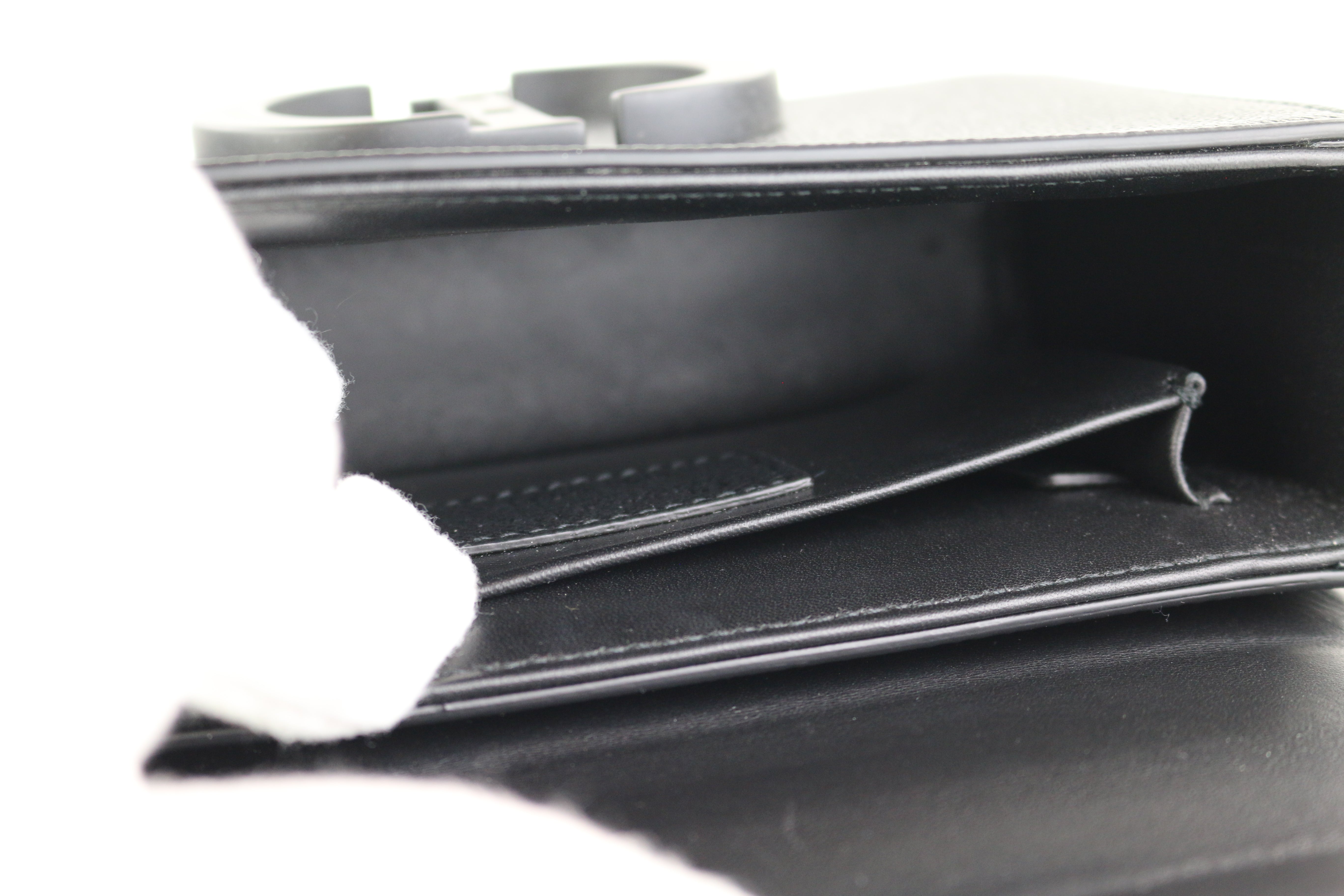 Black 30 Montaigne Box Bag