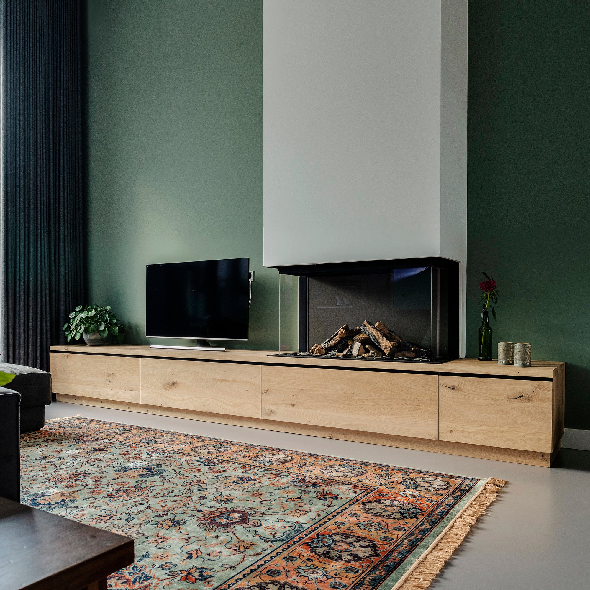 Implementeren verdund garen Houten Haardmeubel of TV-meubel - massief eiken rustiek | Houtmerk