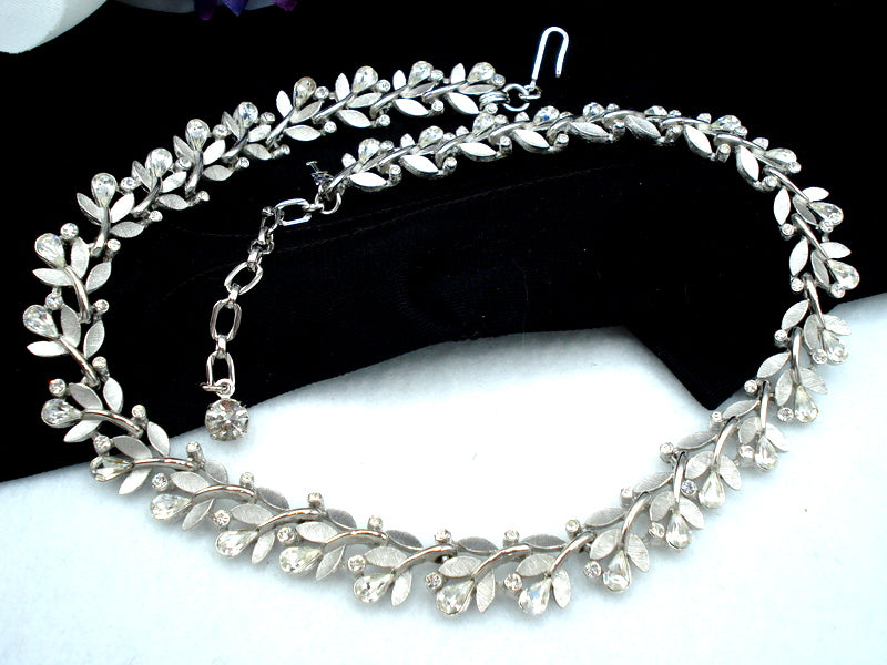 trifari necklace silver