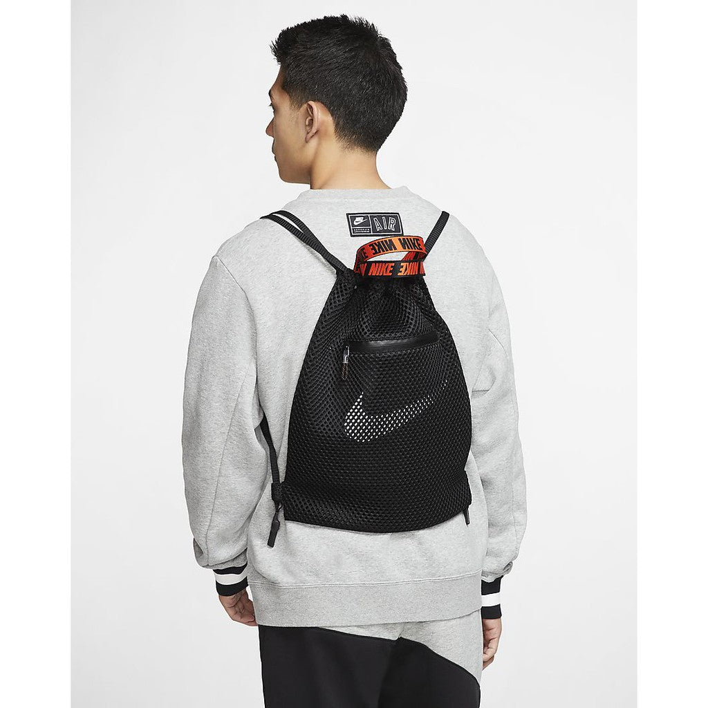 nike essential gymsack