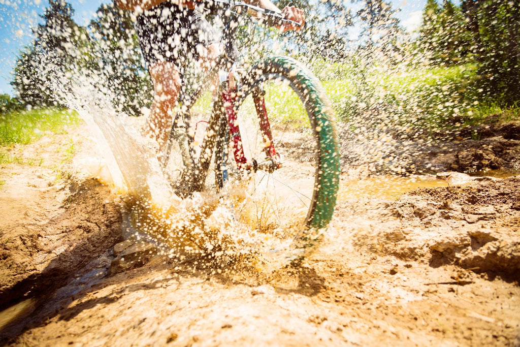 ride-bike-in-mud