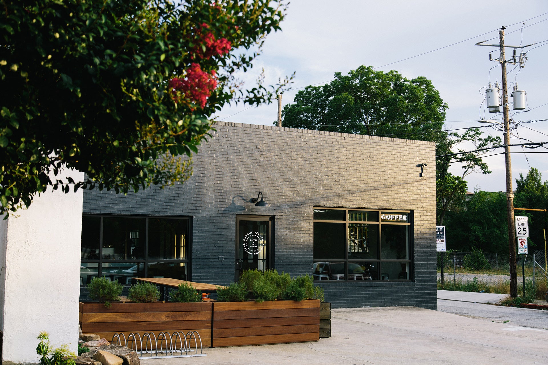 Front view of shop.