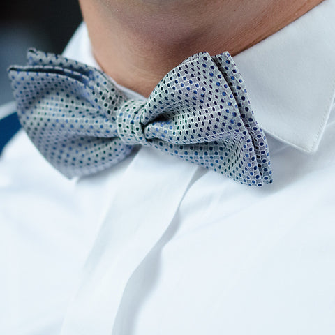 bowtie wingtip collar close up