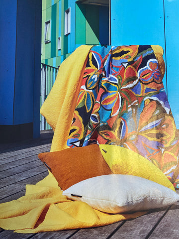 mumutane Bo Bedre boligtilbehør smukke farverige tekstiler puder sofapuder pyntepuder social bæredygtige dansk interiør design brand