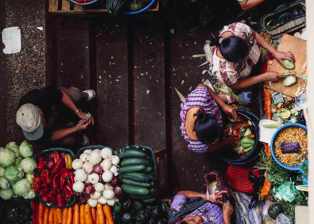 Santiago Guatemala Market food Women gaiardo
