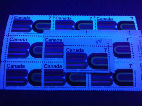 Hibrite, high fluorescent and medium fluorescent papers on the 1971 BC Centennial stamp of Canada