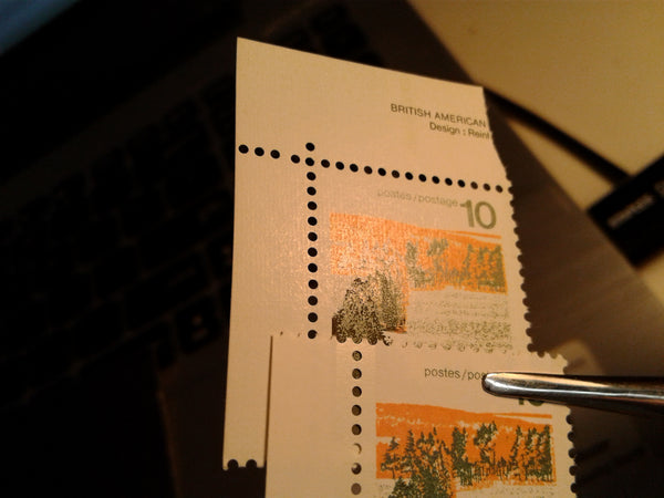 Ribbed and smooth papers on the 10c forests stamp from the 1972-1978 Caricature Issue