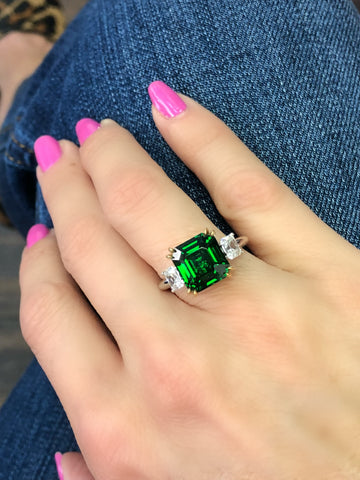 MDR Atelier Emerald Cut Engagement Ring