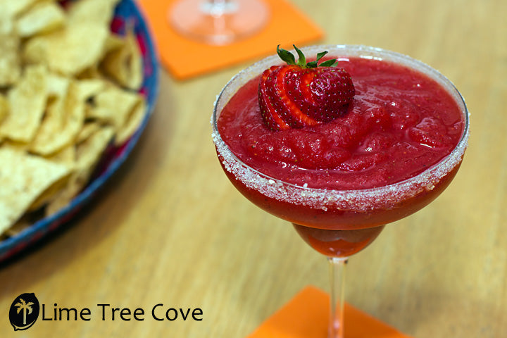 Erdbeer Margarita Cocktail Oder Bowle — Rezepte Suchen