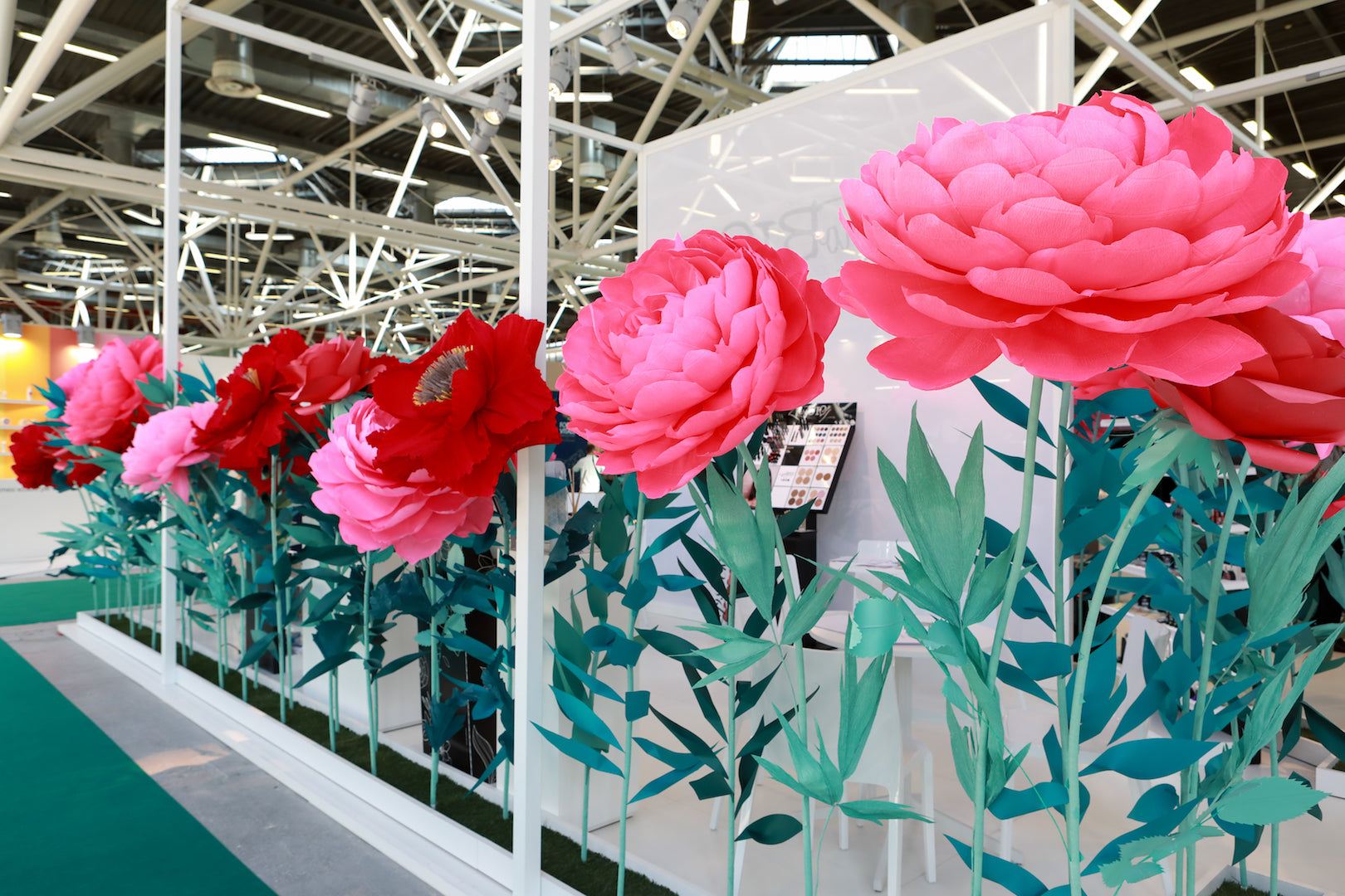 Standing Paper Flowers exhibition stand