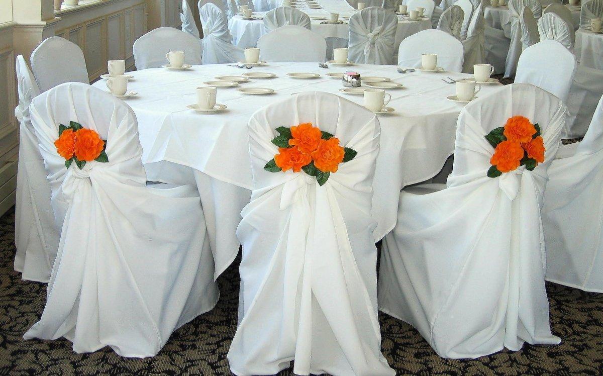 Add A Flavor Of Elegance By Using The Stylish Chair Covers Simply