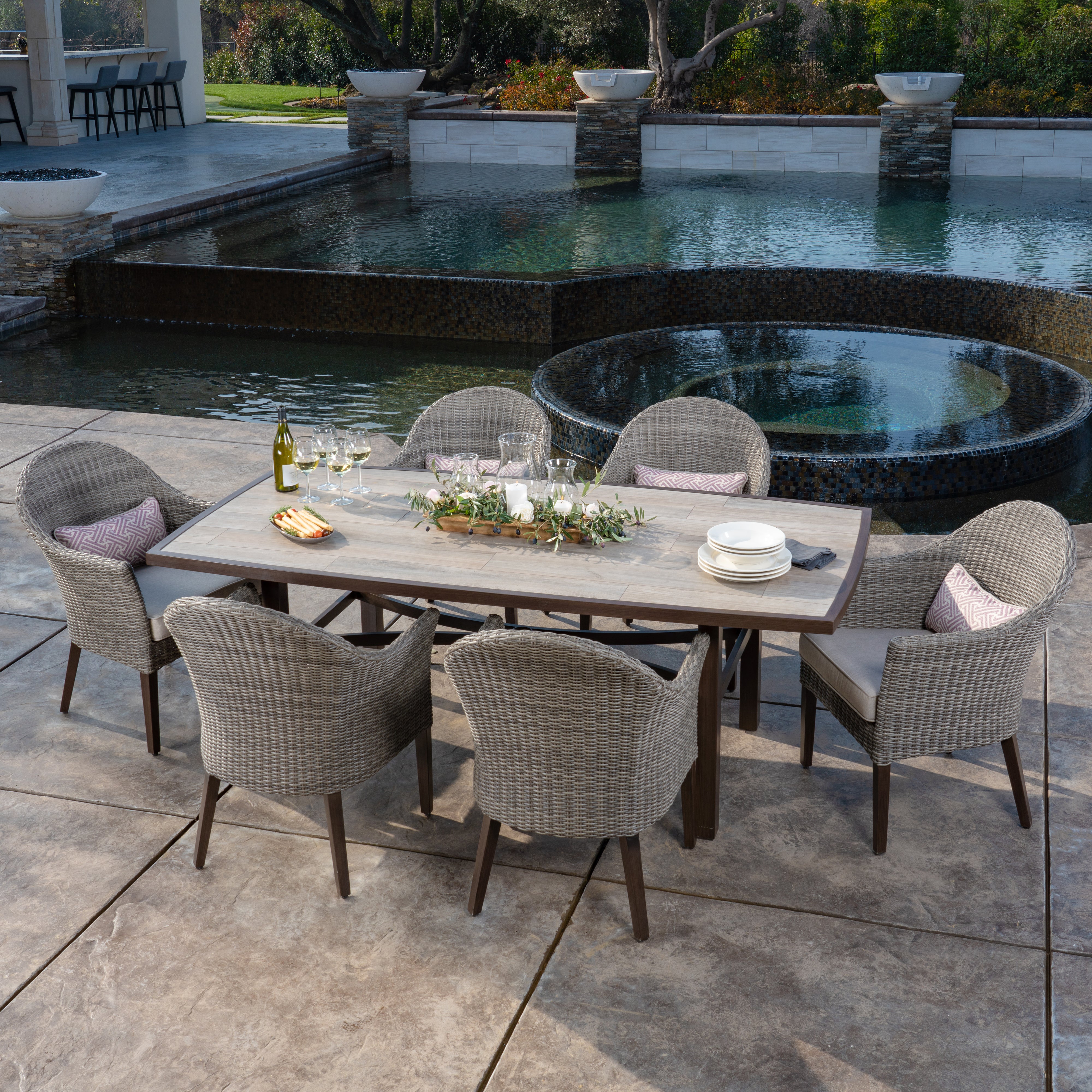 Sunvilla Dining Sets