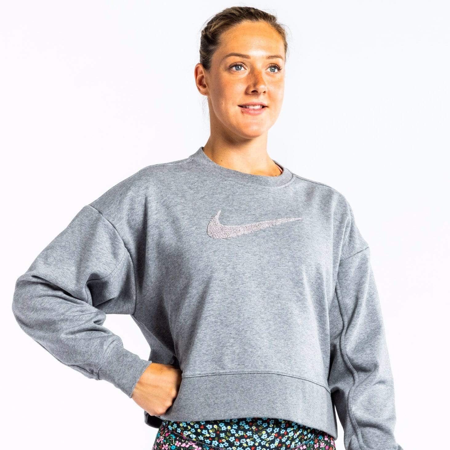 nike dri fit crew neck sweatshirt