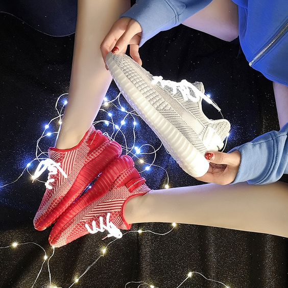 2019 New Stylish Starry Flexible Sneaker Shoes