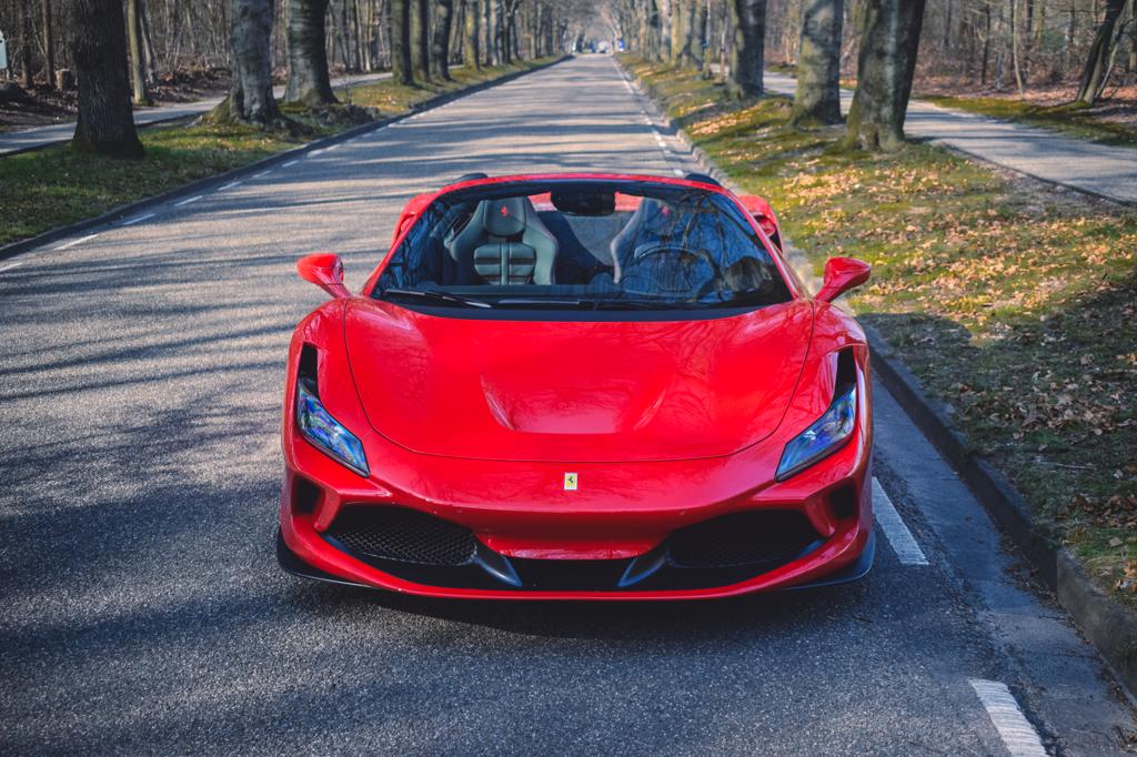 Rosso Corsa Ferrari F8 Spider