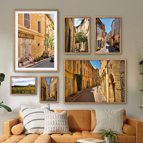væg med billeder fra Provence i Frankrig