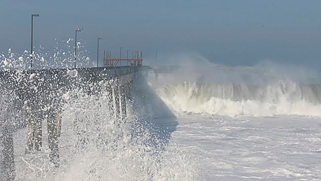 pacifica-pier