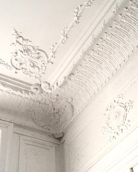 White sculptured ceiling.