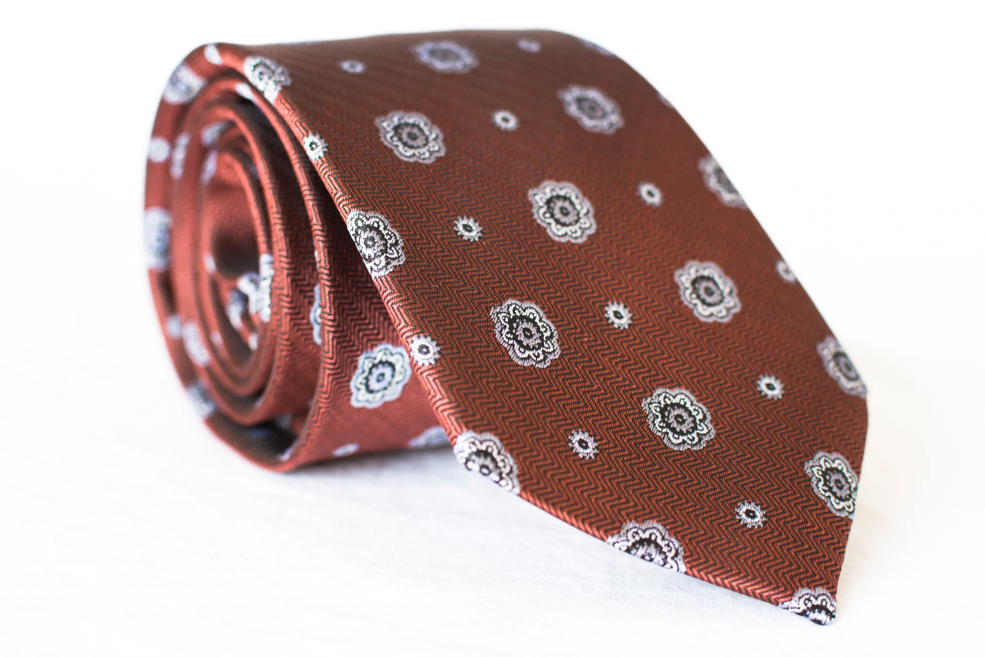 Rust Brown Medallion Tie – Foundation Menswear