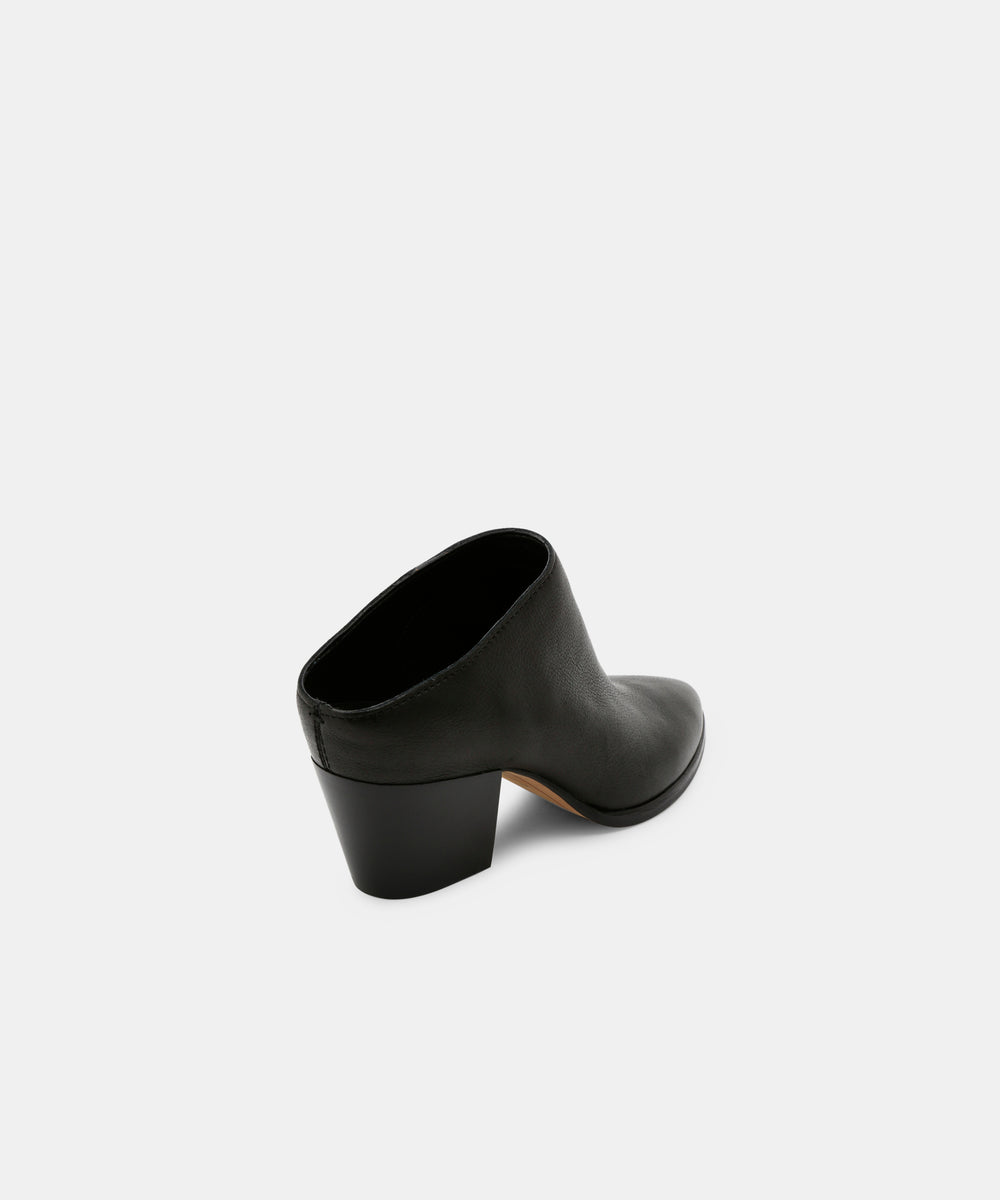 ROYA MULES IN BLACK – Dolce Vita