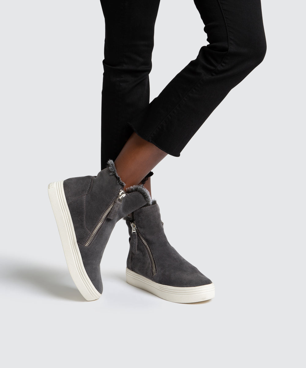 dolce vita suede sneakers