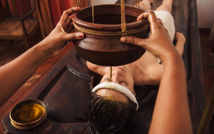 ayurvedic shirodhara treatment