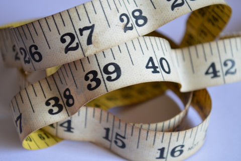 How to measure yourself for the right fit in retro clothing