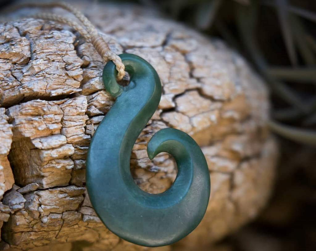 Hei Matau pounamu greenstone by Kyohei Noguci