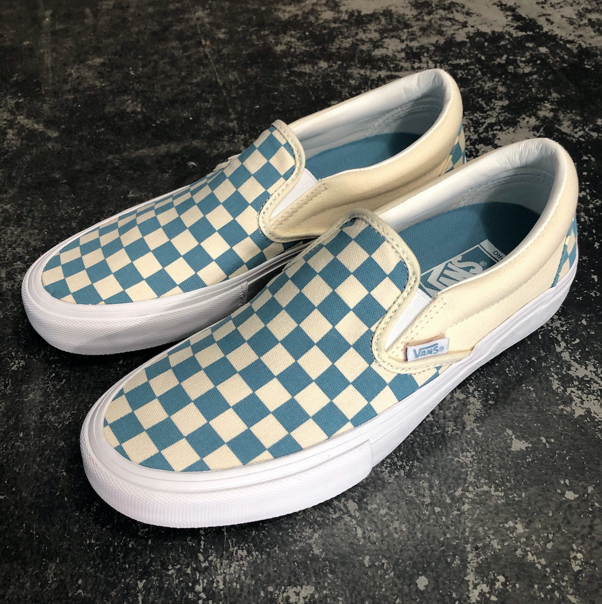 vans slip on pro blue checkerboard