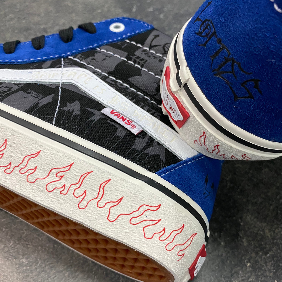 2022公式店舗 激レア Vans SK8-HI カーペット ラグマット asakusa.sub.jp