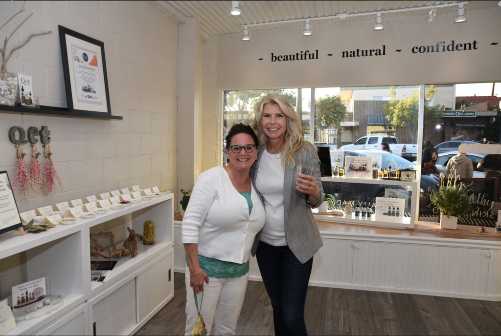 Qēt Botanicals celebrate 5 year brandiversary in San Clemente skin studio