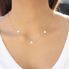 taudrey lucky stars necklace dainty pearl stars gold chain red carpet star trend