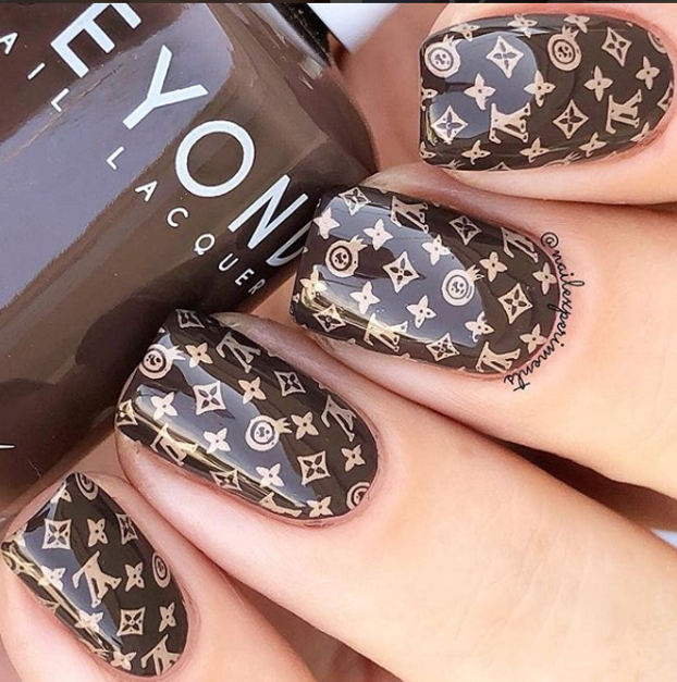 ZZ Louis Vuitton Stamping plate – Mundo de Unas