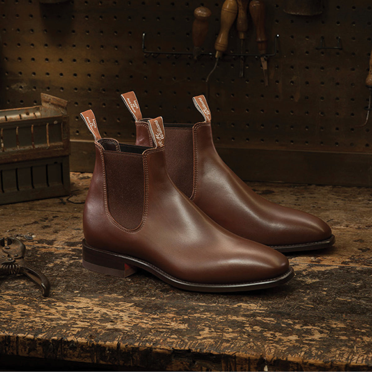 chestnut boot polish