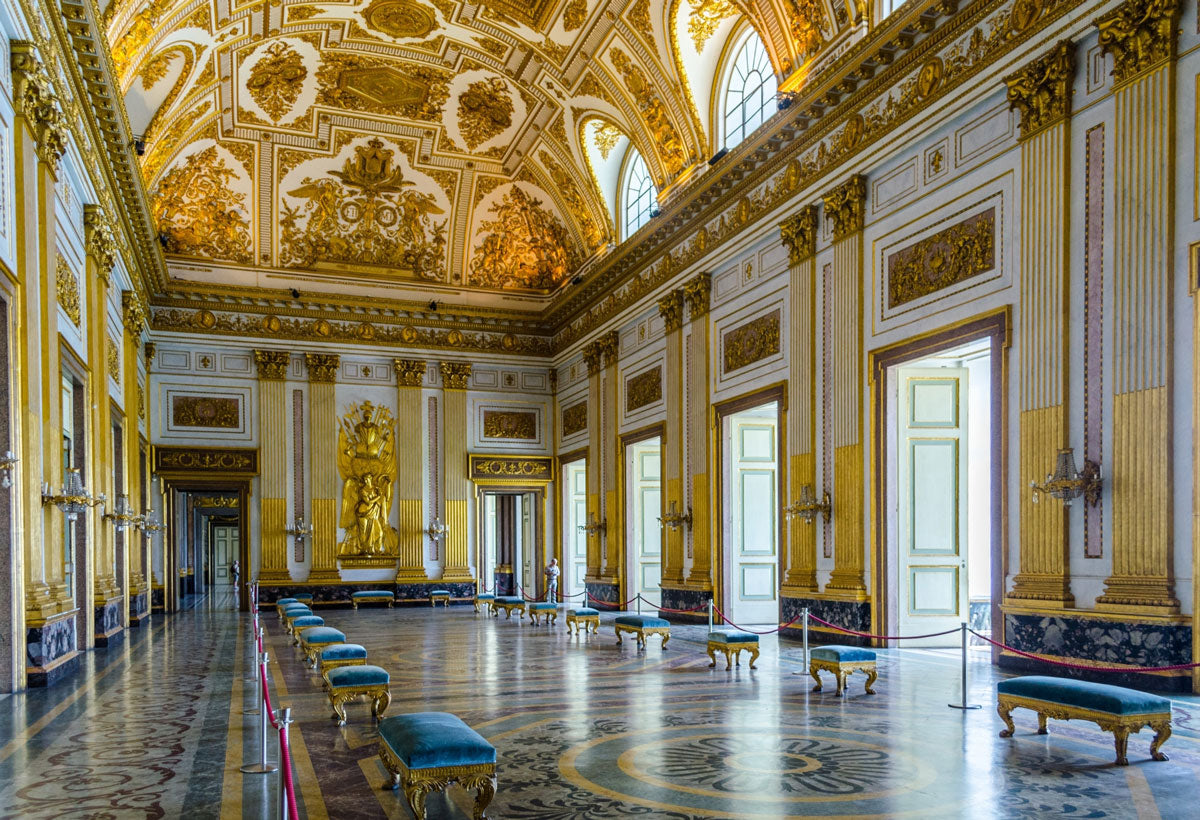 Vista del interior del Palazzo Reale en Caserta. Fue el palacio más grande erigido en Europa durante el siglo XVIII (Foto: Shutterstock)