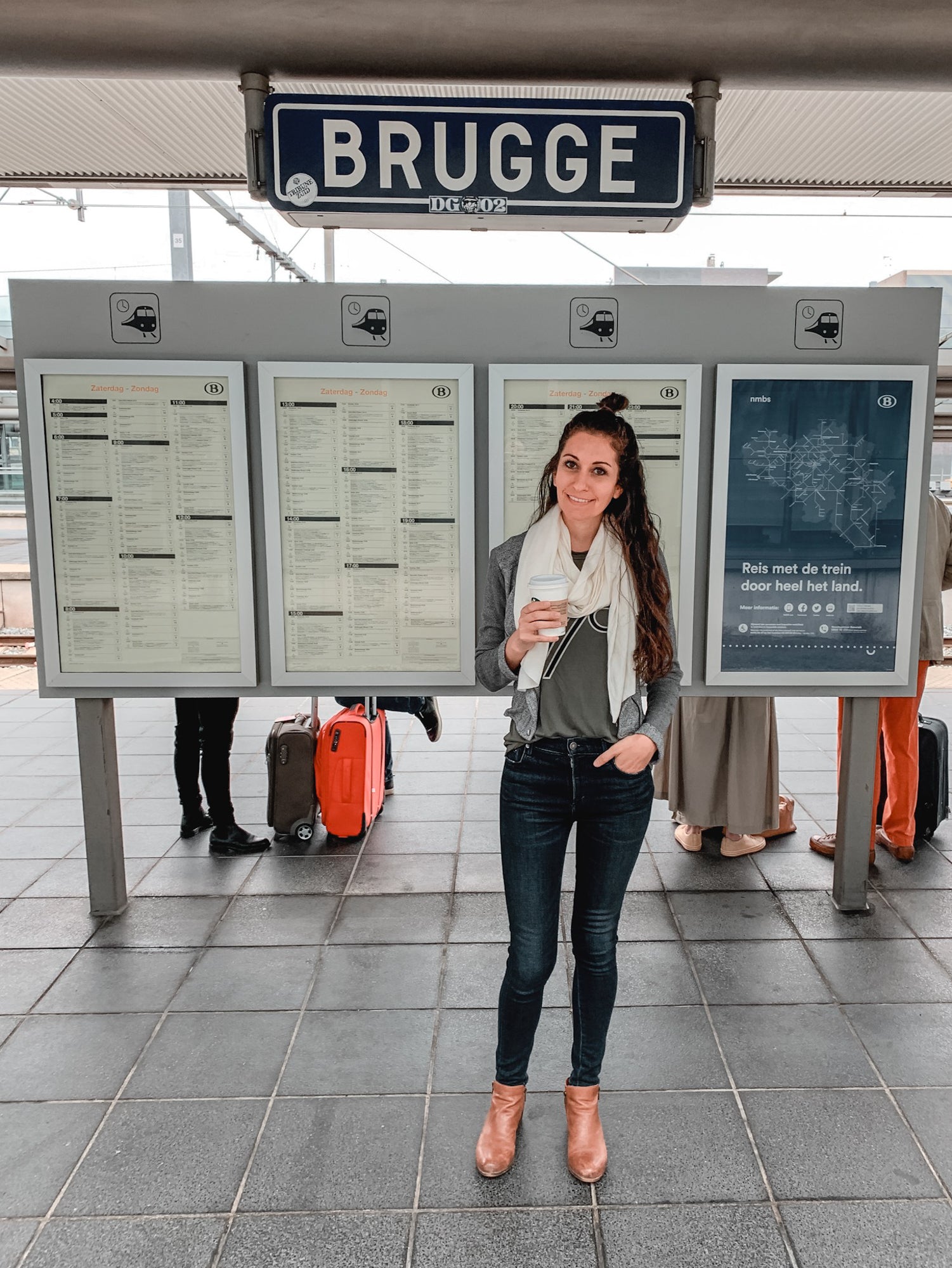 How to book train from Bruges to Brussels